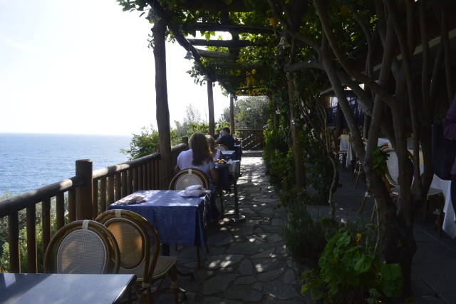Restaurante com vista para o mar